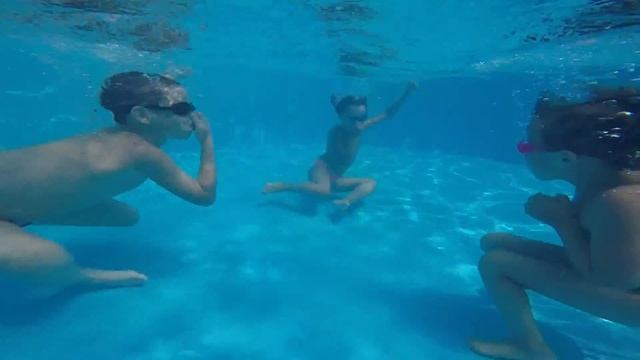 Ковчег б/о Лето 2016 Мы с семьей в бассейне. Затока Каролино - Бугаз смотреть онлайн