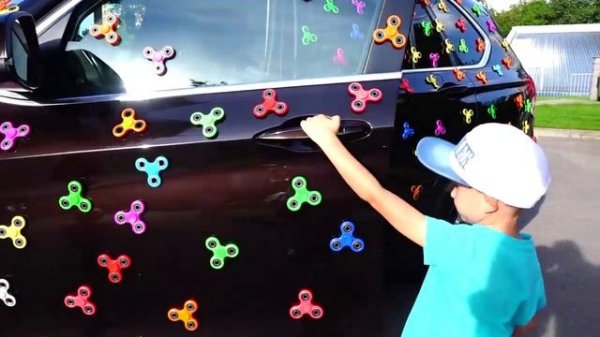 Bad Baby Уехали на Машине в Спиннерах Kids Driving Parent Car with Fidget Spinners (SKIT)