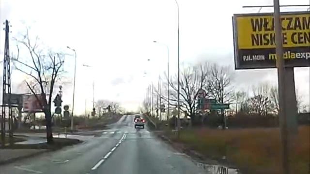 Поворот на запрещающий знак Польша смотреть онлайн