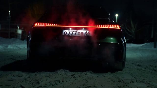 AUDI RS7 Night drive (4K) смотреть онлайн