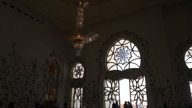 Sheikh Zayed Mosque - Мечеть Шейха Зайда в Абу-Даби смотреть онлайн
