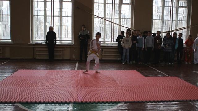 Каратэ - Алексей. Спорт. праздник в 35 школе 16.11.2018 смотреть онлайн