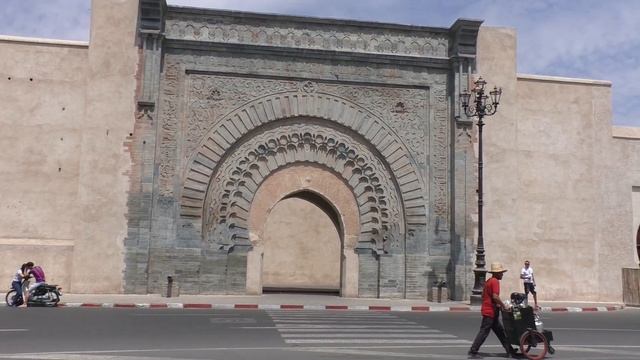Stadtrundfahrt in Marrakesch ,City tour in Marrakech ,Экскурсия по городу в Марракеше смотреть онлайн