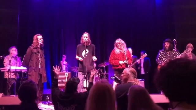 A Night of Nazz Music; Hello It's Me смотреть онлайн