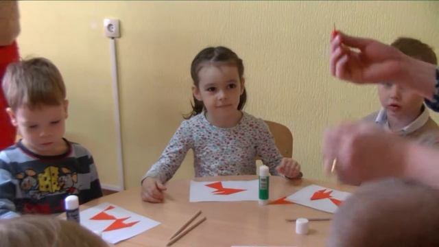 2014 04 Совместное занятие - аппликация и английский (ЮМР) смотреть онлайн