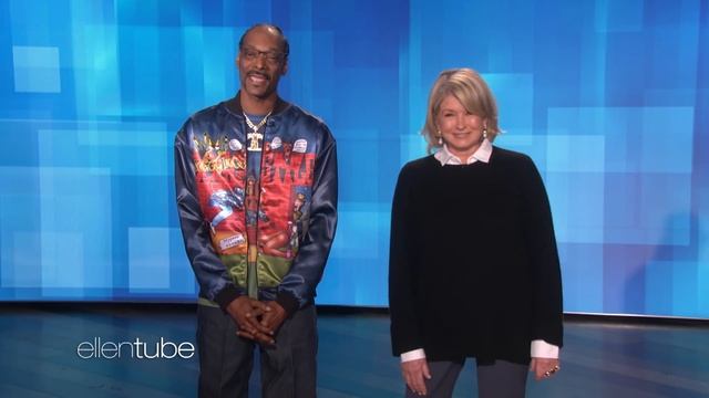 Never-Before-Seen Footage of Martha Stewart & Snoop Dogg’s First Meeting смотреть онлайн