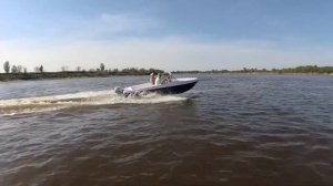 Лодка пластиковая Обь 43 FD RiverBoat. Без прав под мотором 9.9 л.с 326 кубов, мощность как 20 л.с