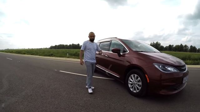 Обзор: Chrysler Pacifica - Сумасшедшая американская мамка!