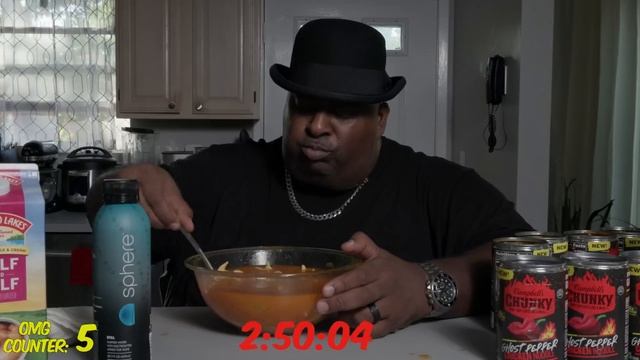 Devouring a BIG Bowl Of Campbell's GHOST PEPPER Chicken Noodle! смотреть онлайн
