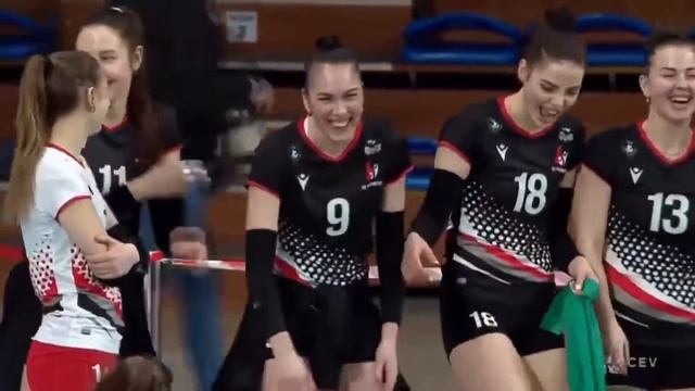 Юлия Герасимова #вирусноевидео #юлия #герасимова #валейбол Юлия Герасимова | С кем флиртовала смотреть онлайн