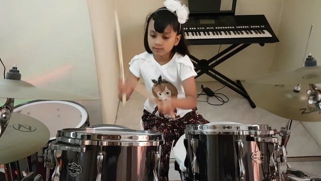 Daddy Cool Boney M Drum cover by Laura смотреть онлайн