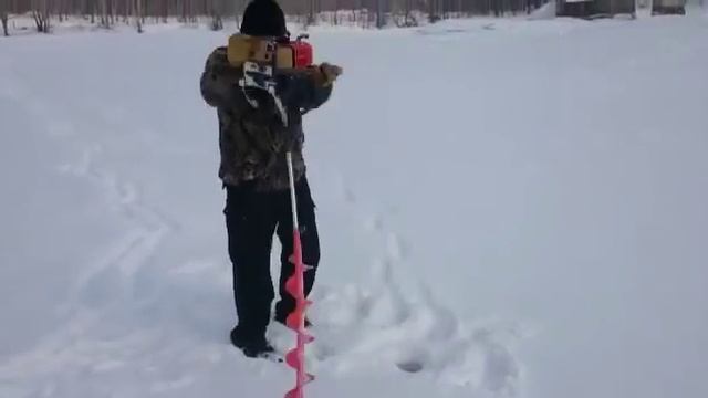 Испытание мотобура или ну с Богом:) смотреть онлайн