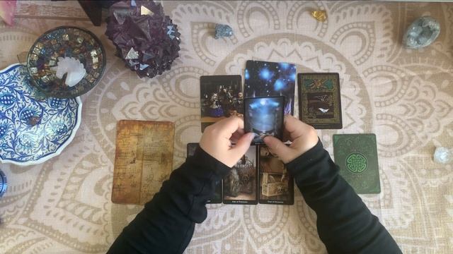 This is your message! You need to hear this!! - Intuitive Pick a Pile Tarot Reading смотреть онлайн