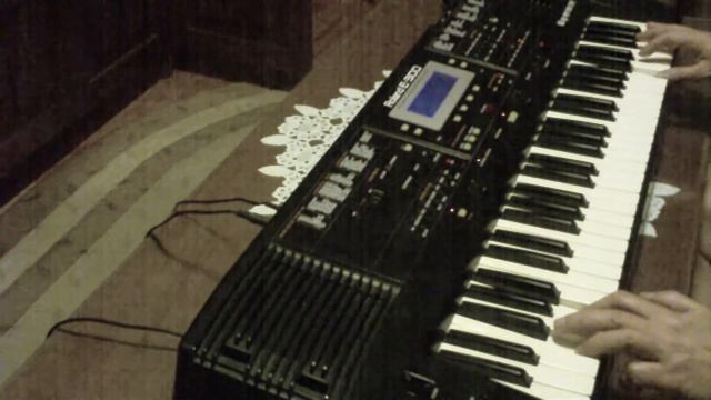 Roland E -300 Elektro sound смотреть онлайн