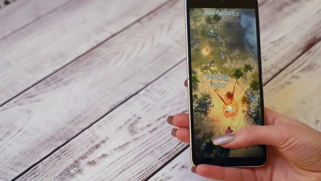 Samsung Galaxy Z Flip 3 — не идеальный, но классный! смотреть онлайн