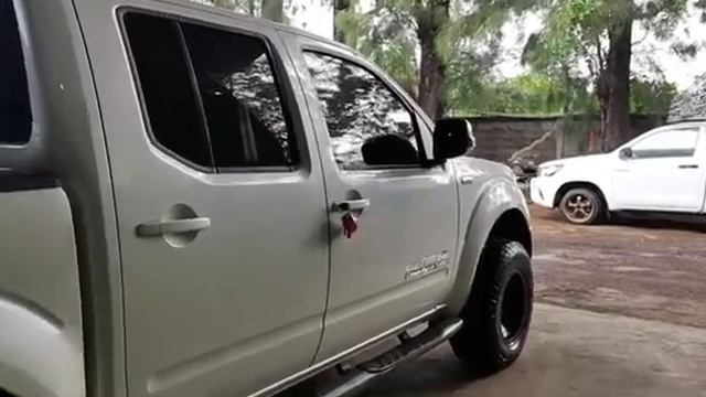 Nissan Navara Doubiecab Calible Sports Version ABS ปี 2014 смотреть онлайн