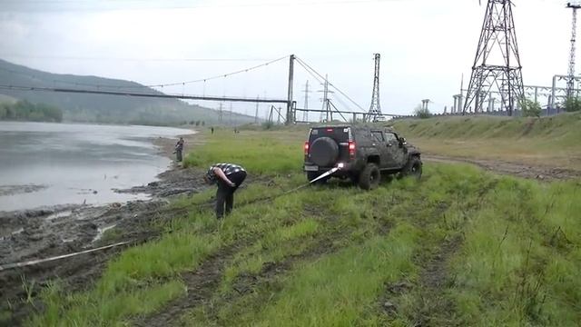 Lexus LX470 vs Hummer H3 vs УАЗ. Кто круче? смотреть онлайн