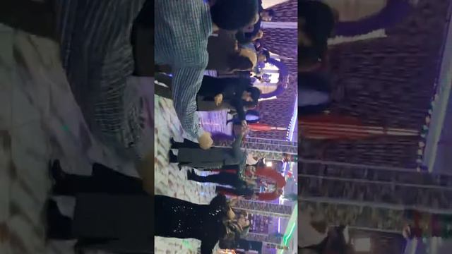 Туй дар ресторан смотреть онлайн