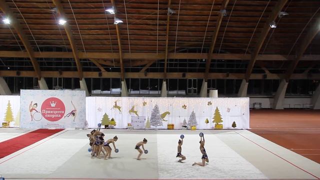 Принцесса спорта. Зимняя сказка 2019 - Минск - 16.12.2018 - ул. Калиновского 111 - 17.00-6 смотреть онлайн