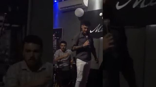 Pasodoble Sentadito a la orilla del mar de La Comunidad, en La Martina смотреть онлайн