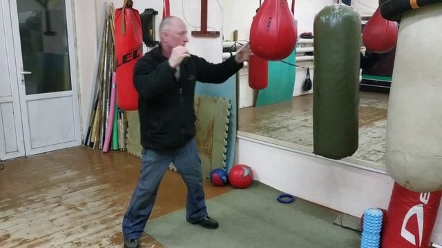 Боковые удары без замаха/Side impacts without swing смотреть онлайн