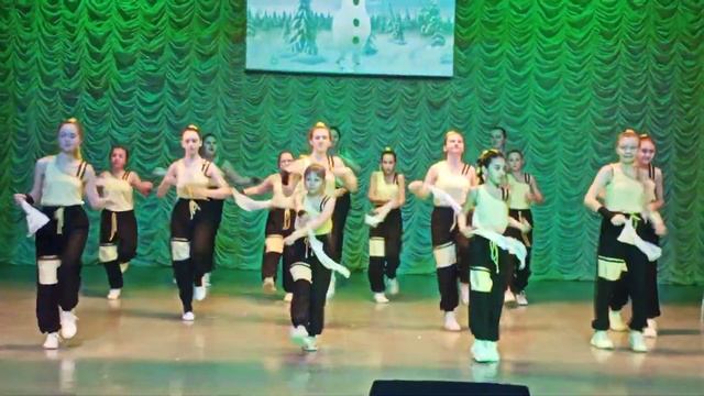 Новогоднее выступление Танцевальной студии " Этуаль" 28.12.2022 года смотреть онлайн