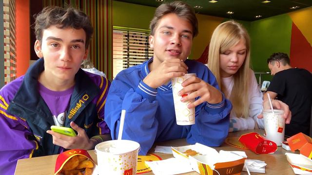 mukbang: обсуждаем корейку и считаем деньги крида смотреть онлайн