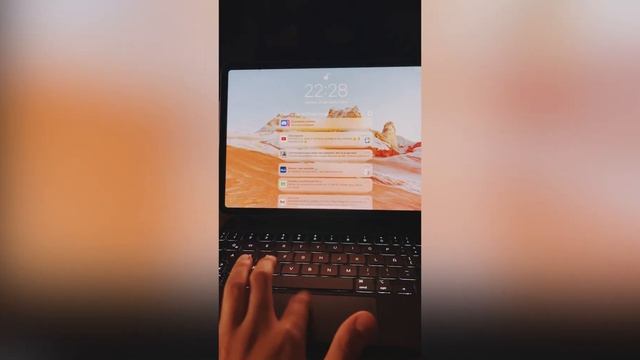 Unboxing of The Magic Keyboard смотреть онлайн