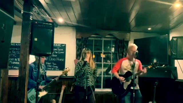 Candy Apple Sun - Tectonic Lights (Live 2019) смотреть онлайн