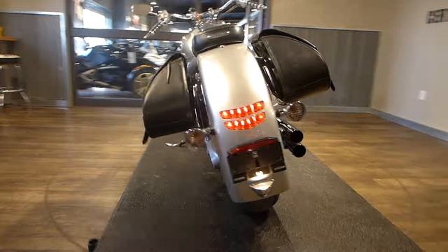 2005 Honda VTX 1800N Spec 2, SIlver смотреть онлайн