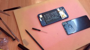Замена батареи в телефоне HONOR 8X