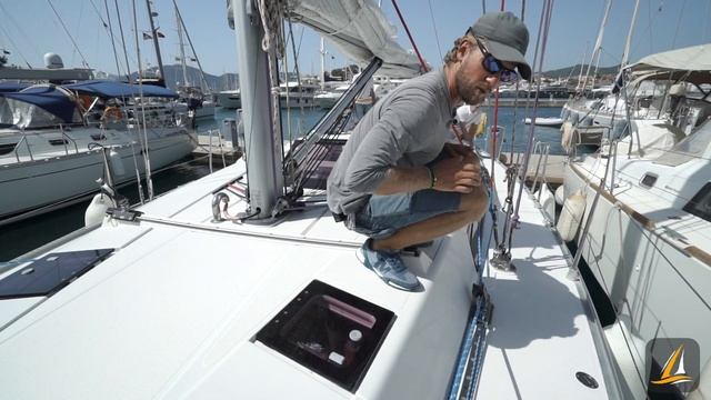 Постановка парусов на яхте — урок 9 | Школа яхтинга Sailing Time смотреть онлайн