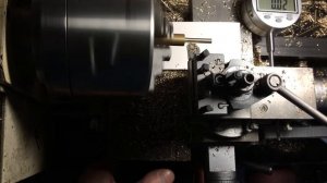 Электронный индикатор часового типа в паре с резцедержкой Multifix как маркер конечных размеров.