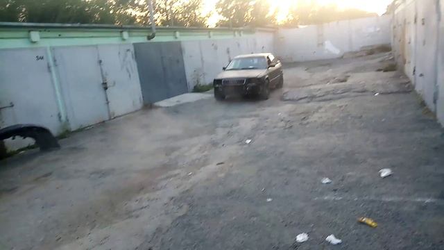 Audi 100 4.2 Первые метры