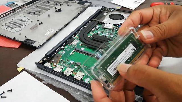 ASUS X1402ZA 12th GEN Updrade RAM & Review смотреть онлайн