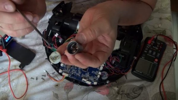 Робот пылесос Redmond RV-R500 ремонт щетки