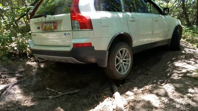 Volvo XC90 V8 off-road 3 Wheeling смотреть онлайн