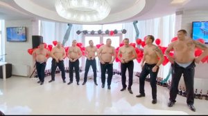 Креативное поздравление с 8 марта!