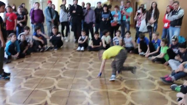 B-boy PlayBoy(Тверь) vs B-boy Быстрый(Кувшиново) смотреть онлайн