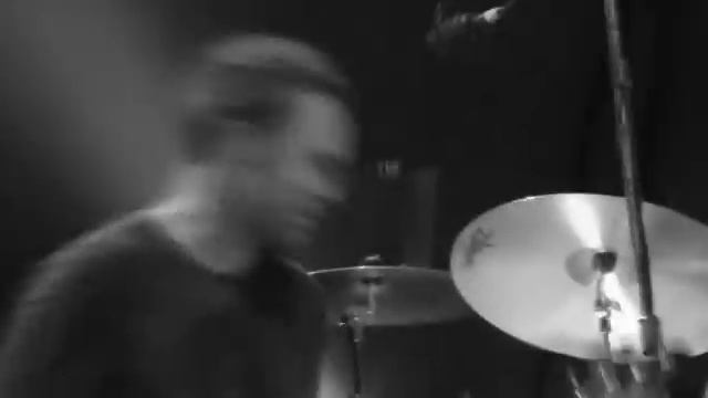 Pearl Jam - Amongst The Waves смотреть онлайн