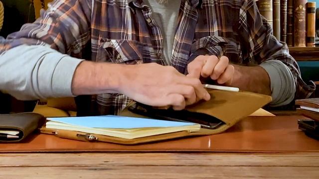 Large Leather Moleskine Cover Size Comparison смотреть онлайн