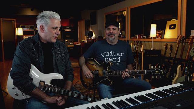 Checking Out MORE of My Guitars w/ Dave смотреть онлайн