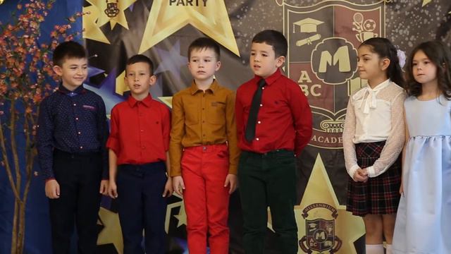 Линейка 1 кл. шк. Millenium (Чесноковка-выпускной) смотреть онлайн