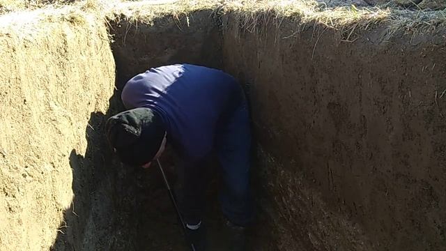 Лопата Фискарс Fiskars смотреть онлайн