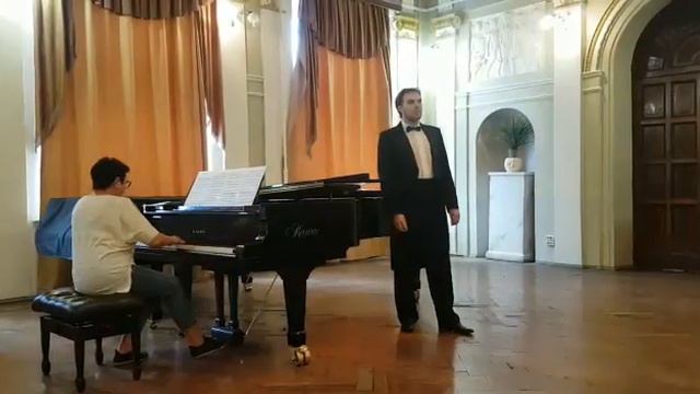 Yaroslav Petrachenko (tenor altino) - "Don't Sing the Beauty with me" by S. Rachmaninov смотреть онлайн