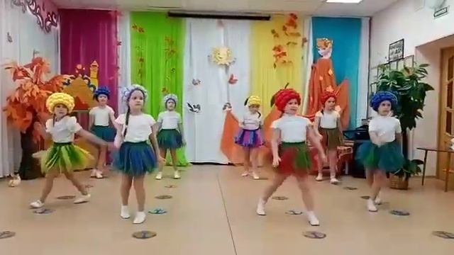 Танец "Сережки-вишенки" МАДОУ 111 г.Хабаровск смотреть онлайн