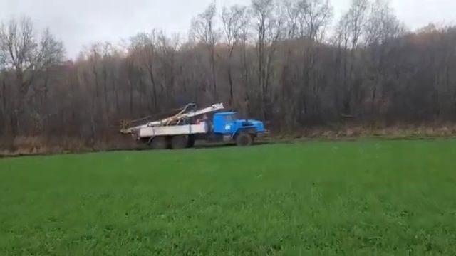 Всё порвем и троса и штанги! Урал спешит на помощь! смотреть онлайн