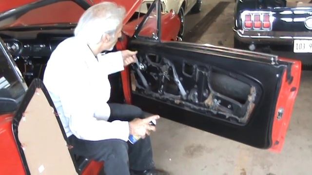 Mustang Shop: Door panel installation - OperationMustang.com смотреть онлайн