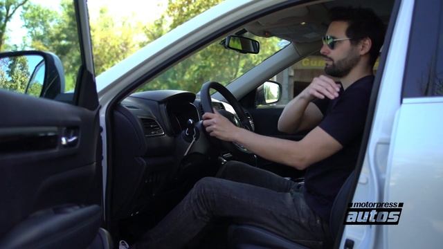 Contacto: Renault Koleos 2.5 AT смотреть онлайн