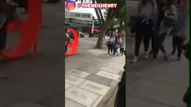 ??? у парня в руках питон смотреть онлайн